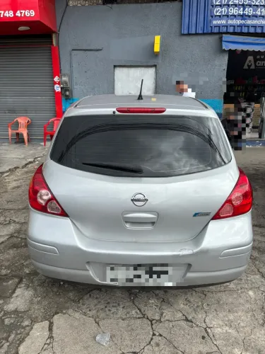 Nissan Tiida S 1.8/1.8 Flex 16V Mec. 2011