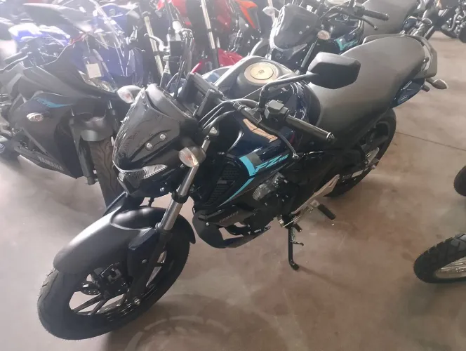 FZ25 Zero condição especial