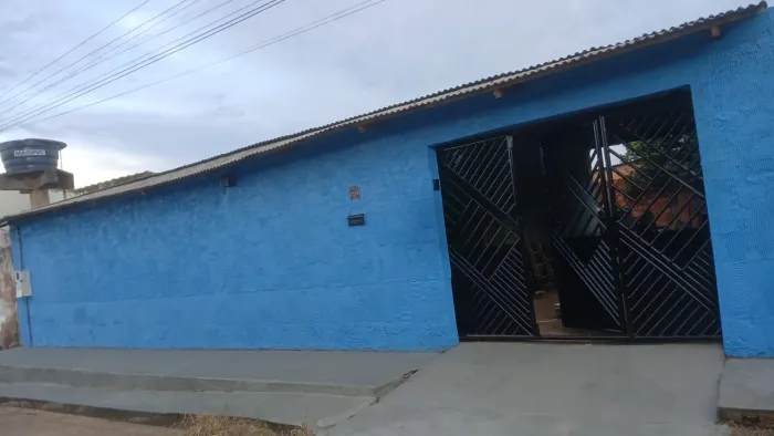 CASA A VENDA