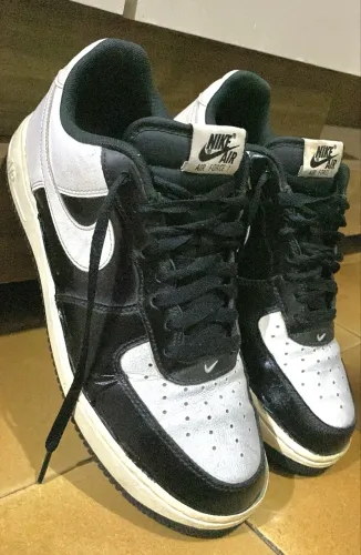 LINDO TÊNIS DA NIKE AIR FORCE 1 N42 PRETO E BRANCO