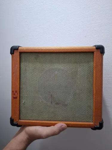 Vendo Cubo para Guitarra