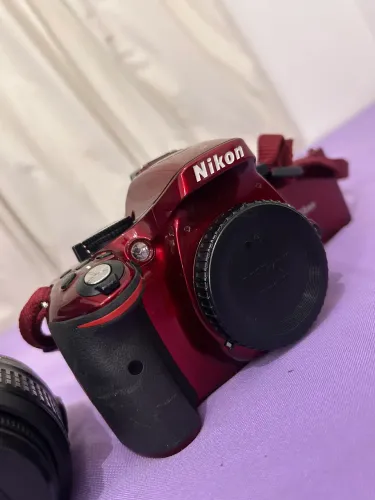 NIKON D5200 VERMELHA + KIT COMPLETO DE FOTOGRAFIA