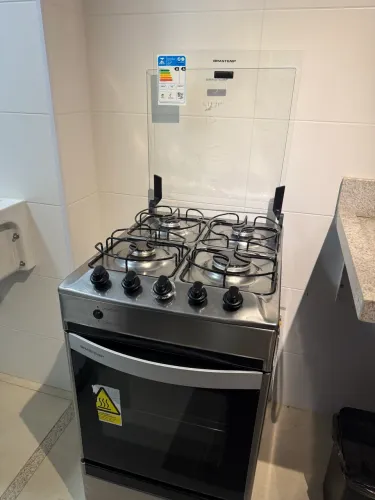 Fogão Brastemp 4 bocas semi-novo em excelente estado