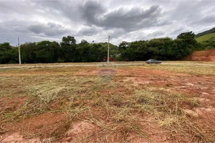 Terreno à venda no bairro Limoeiro em ipatinga