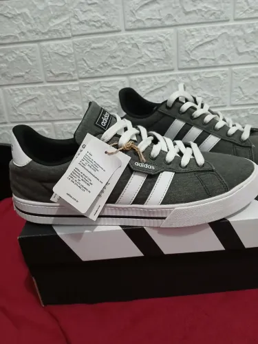 Tenis adidas original