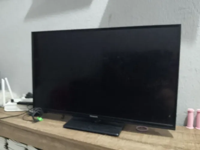 Tv Panasonic 32 polegadas com defeito no led de imagem