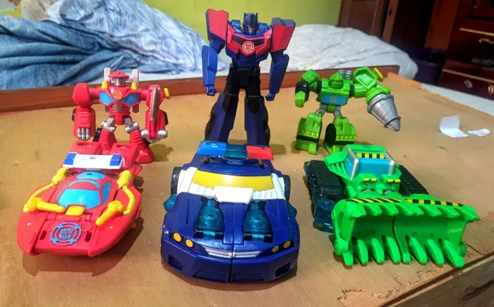 Lote Transformers Hasbro: Optimus Prime + 5 Rescue Bots (Playskool Heroes)