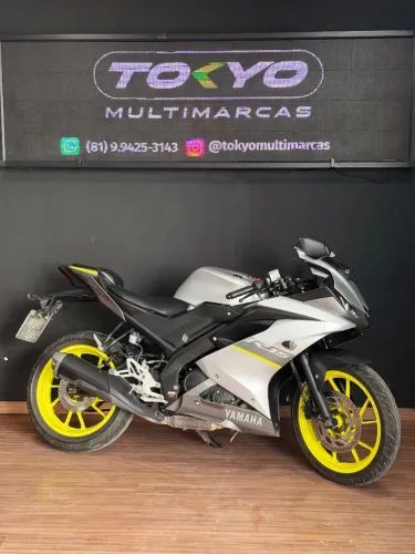YAMAHA YZF R15 2026 