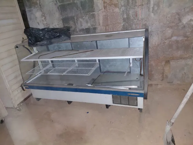 Forno, Modeladora, Cilindro e Balcões (Lote Fechado No Estado)