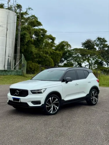 Volvo XC40 T-5 R-design 2.0 252cv AWD 2019