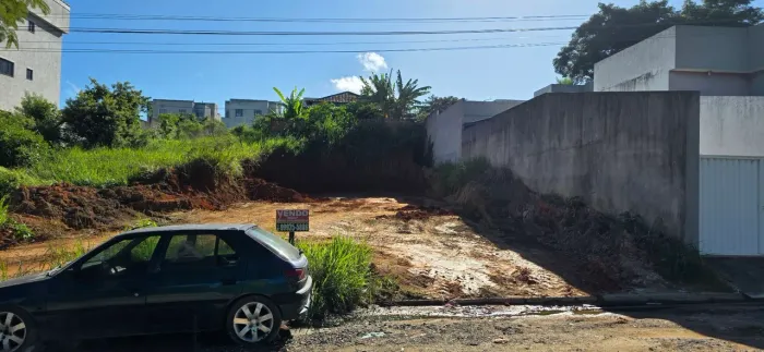 Vendo Terreno 360m2 em Rio das Ostras loteamento Parque das Flores 