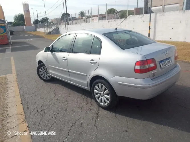 Volkswagen Polo Sedan 1.6 MI 101cv 8V 4P 2005