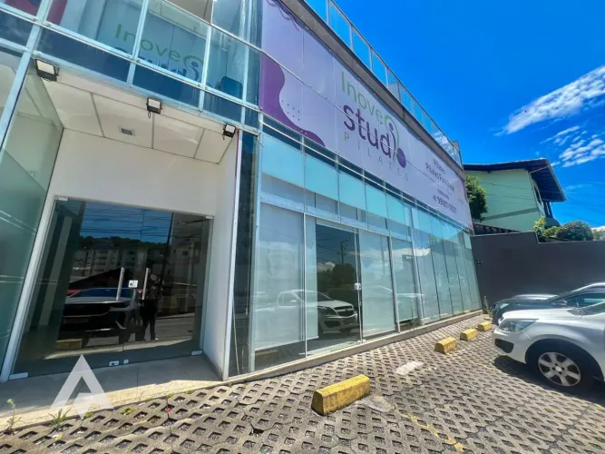 Sala Comercial Térrea 163,50 m² para locação por R$ 8.300,00 - Bairro Escola Agrícola - Bl