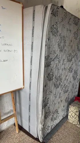 Vendo cama de casal