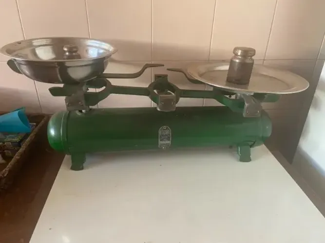 Balança Antiga Filizola Verde de Pratos 20kg - Relíquia / Decoração Vintage