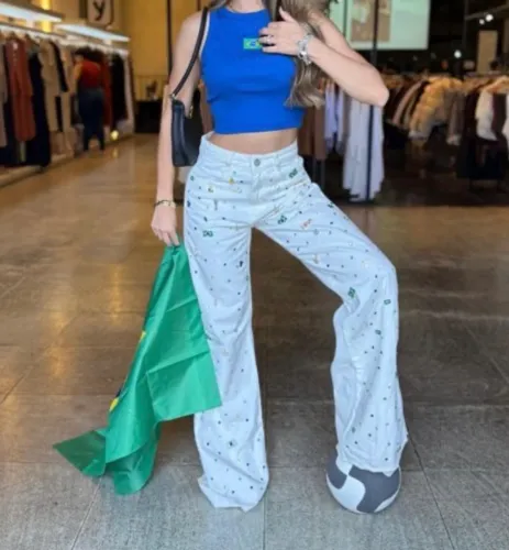 Linda calça bordada do Brasil! Nova