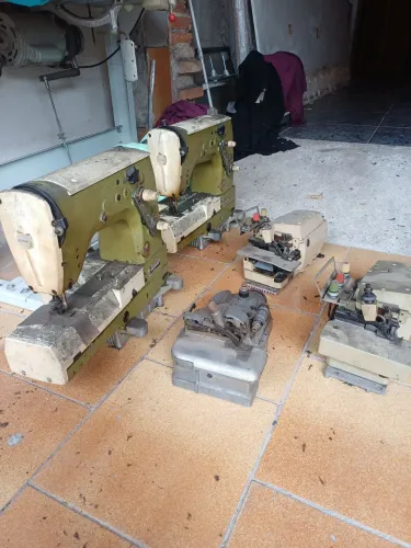 Máquina de costura industrial
