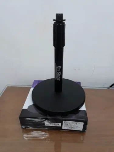 Pedestal de Mesa para Microfone On-Stage Stands DS7200B
