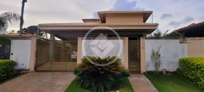 Casa em condomínio - Lagoa Santa/MG - 04 quartos (01 suíte) - espaço gourmet com piscina -