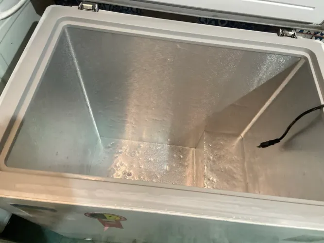 VENDO FREEZER HORIZONTAL MIDEA ?
