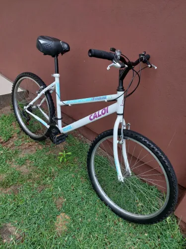 *REVISADA* Bicicleta aro 26 (ACEITO CARTÃO)