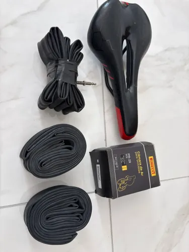 Acessórios bicicleta - kit câmara de ar + banco