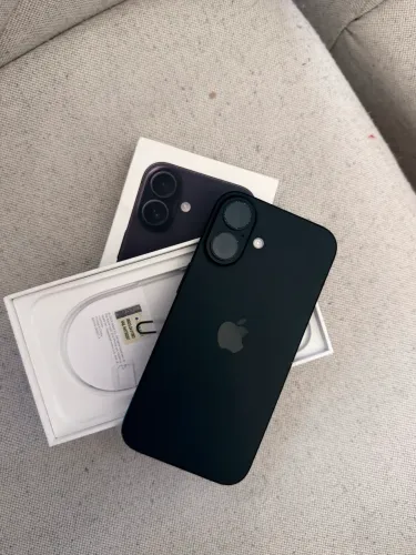 iPhone 16 - 128GB (6 meses de uso)