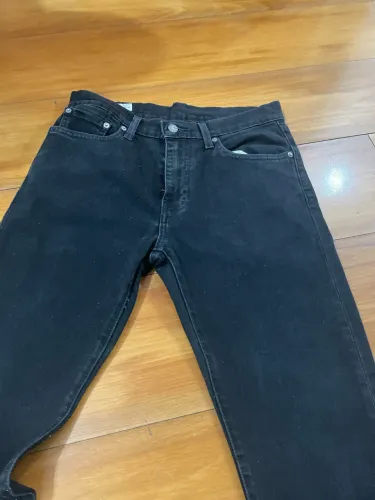 Calça jeans levis americana preta ( black) em excelente estado