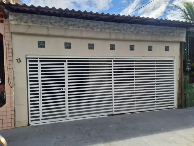 Aluga-se casa na cidade velha