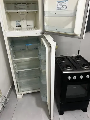 Fogão e geladeira