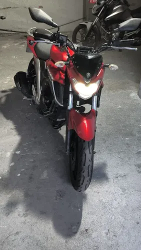 YAMAHA FZ 25 VERMELHA 2021 Shalon veículos Cariacica