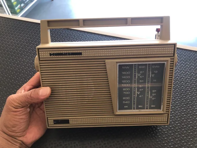 Motorradio uzado (raridade)
