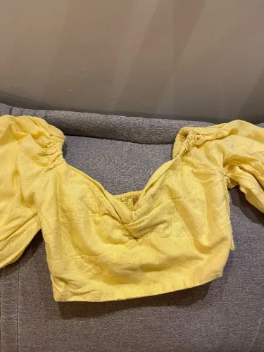 Top amarelo farm
