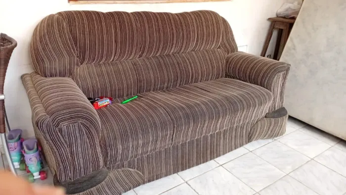 Sofá e cama quebra galho!!!!  Só hj. 