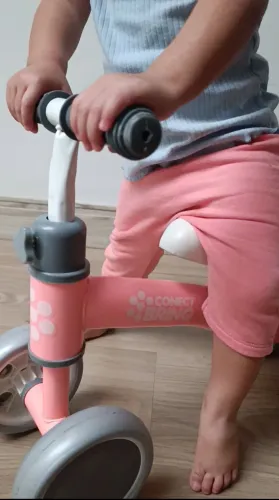 BICICLETA DE EQUILÍBRIO 4 RODAS