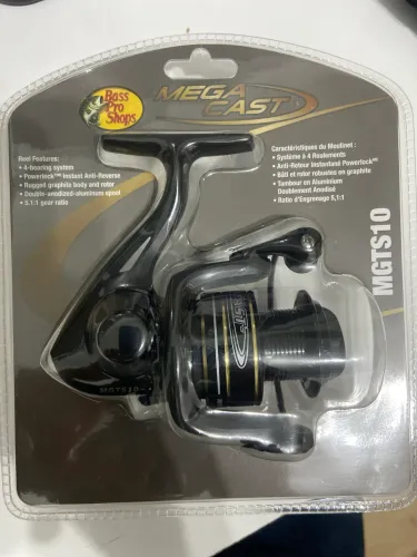 Molinete Bass Pro Shops MGTS10
