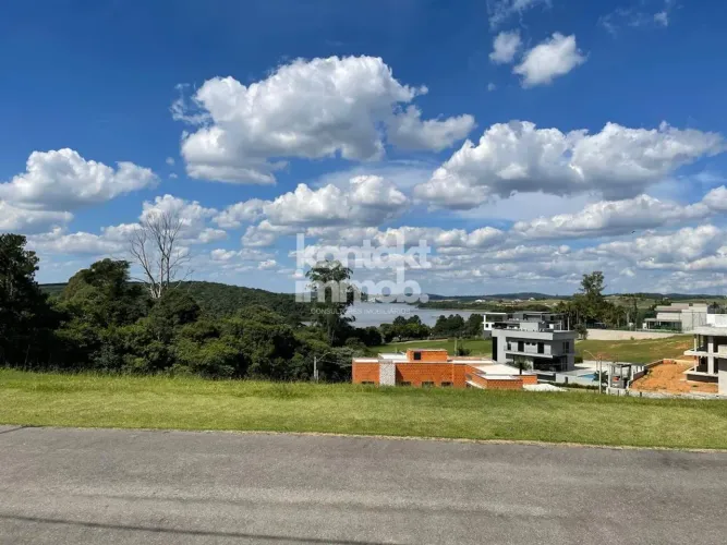 Terreno Residencial em Condomínio à venda em Le Portier Nautic Residence