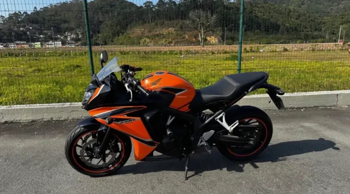 CBR650F laranja