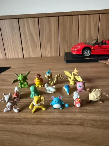 14 Bonecos Pokémon Caçulinha