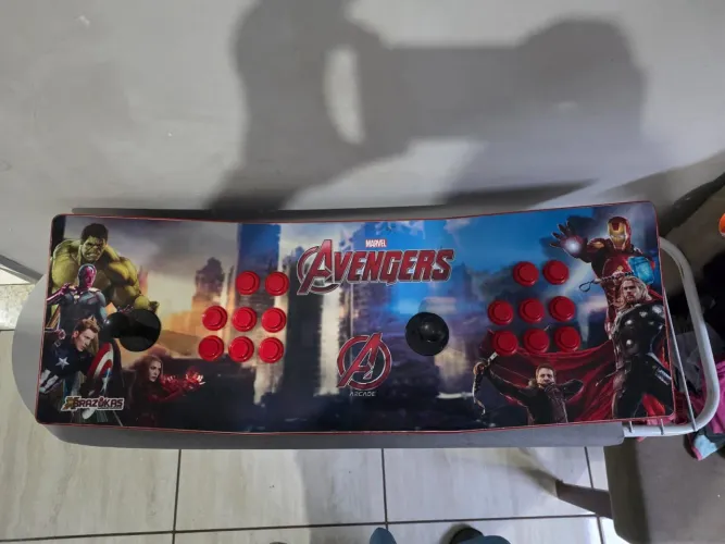 ?Controle Arcade Duplo / Fliperama Portátil Raspberry Pi - Tema Marvel Avengers