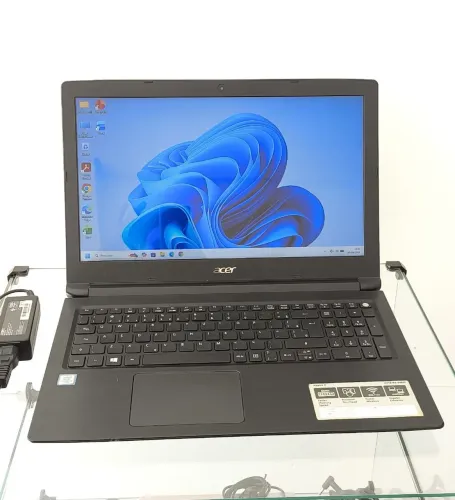Notebook Acer Aspire A315 - Intel Core i3-6006U - RAM 4GB - SSD 256GB - Tela 15.6 Slim