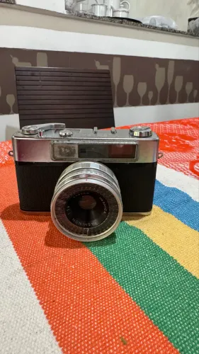 Yashica Minister II (câmera vintage)