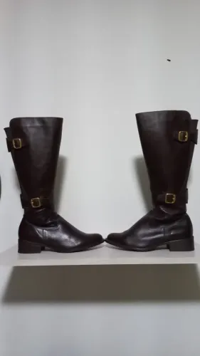 Bota de couro legítimo