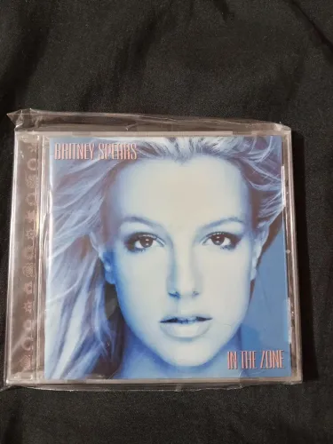 Britney Spears In The Zone americano.