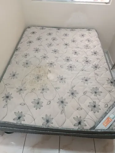 Colchão de Casal Ortobom de Mola