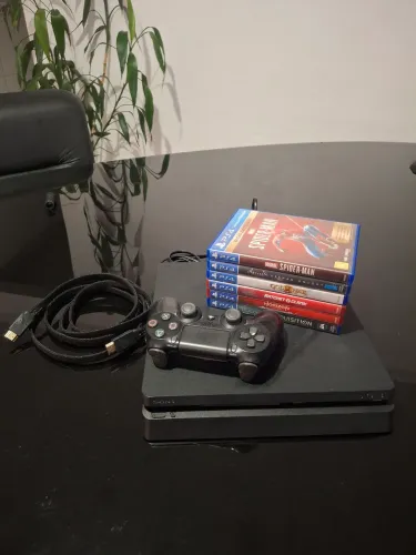 PlayStation 4 + 1 controle + 6 jogos
