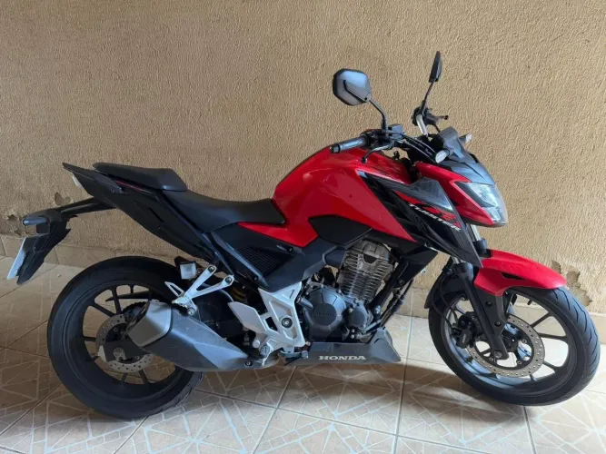 CB300F TWISTER CBS 2023