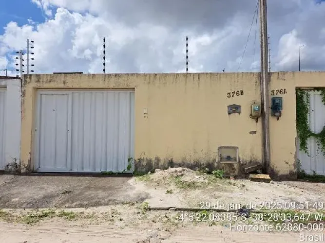 Super oferta Casa no Diadema, Horizonte - CE, Nº 376, 180m² | Venda Direta Online