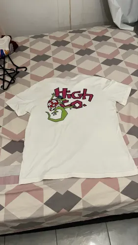 Camisas HIGH e Overcome