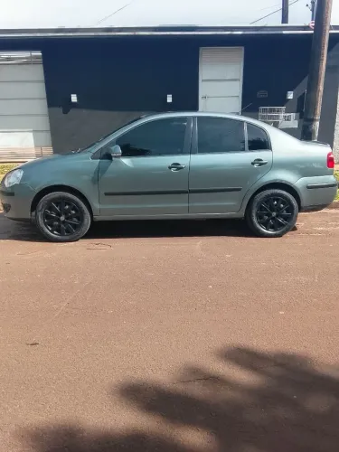 Volkswagen Polo Sedan 1.6 MI Total Flex 8V 4P 2010